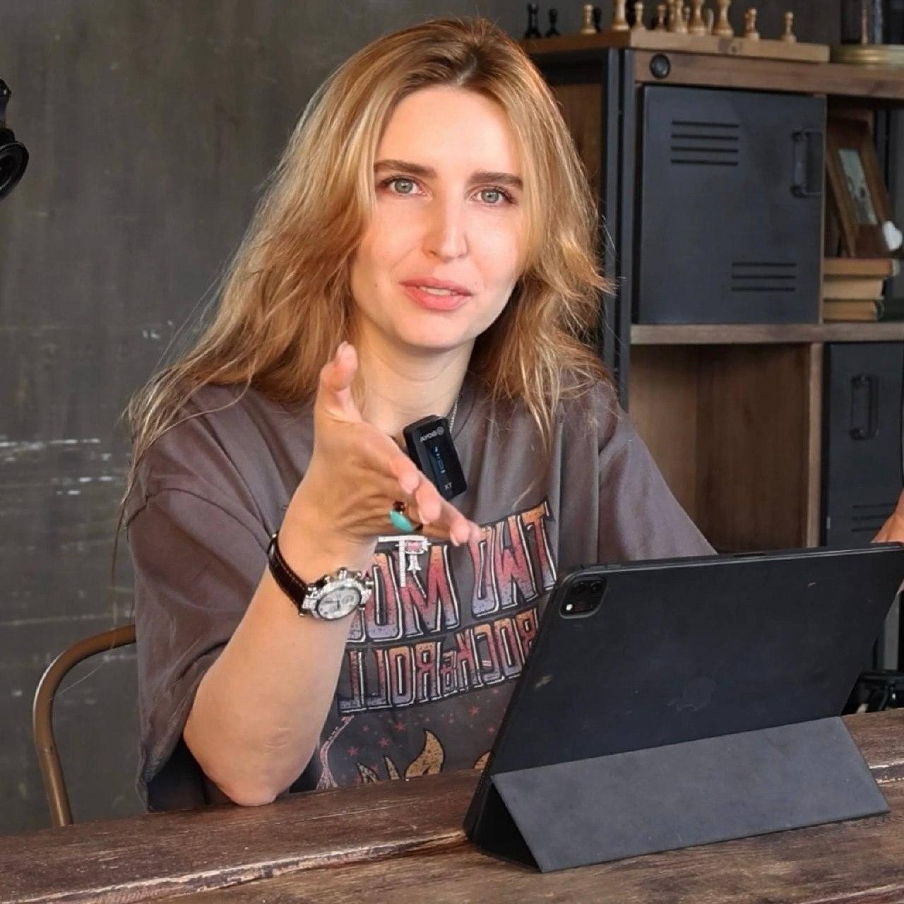 ÐÐ¾Ð»Ð¸Ð½Ð° ÐÐ»Ð°Ð´Ð¸Ð¼Ð¸ÑÐ¾Ð²Ð°